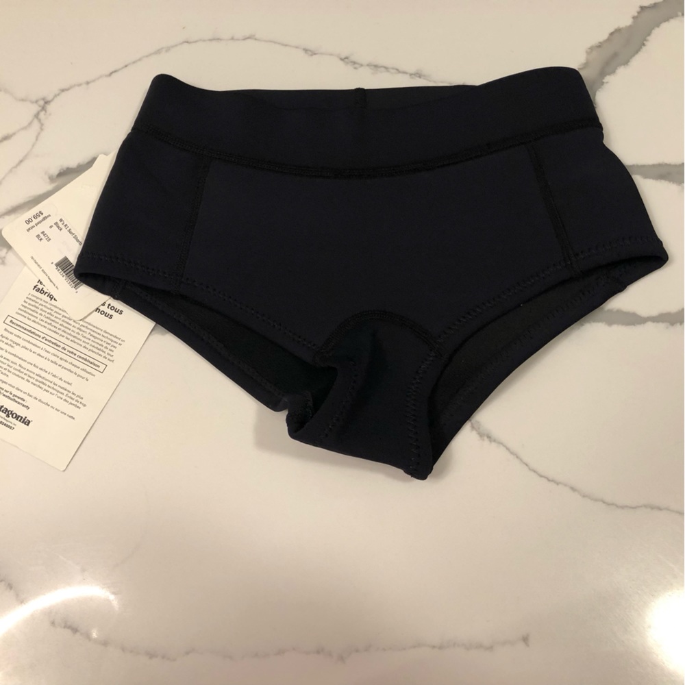 Patagonia R1 Surf Shorts NWT Neoprene Black Size 6